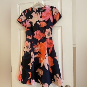 VINCE CAMUTO - Scuba Dress